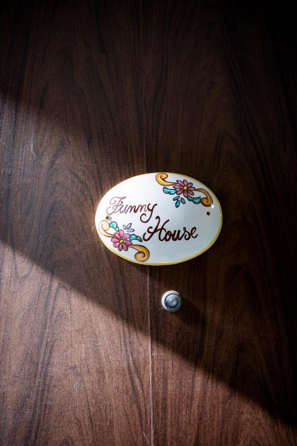 Casa Vacanze Funny House Consalvo Napoli Dış mekan fotoğraf